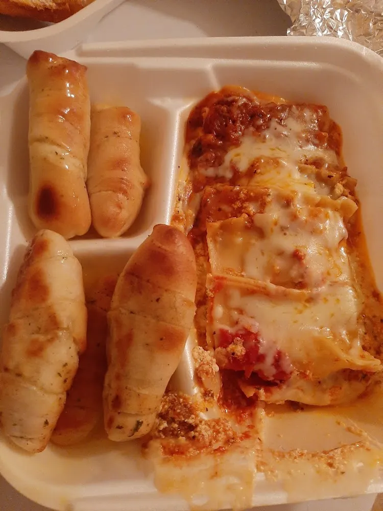 Lasagna N Extra Rolls