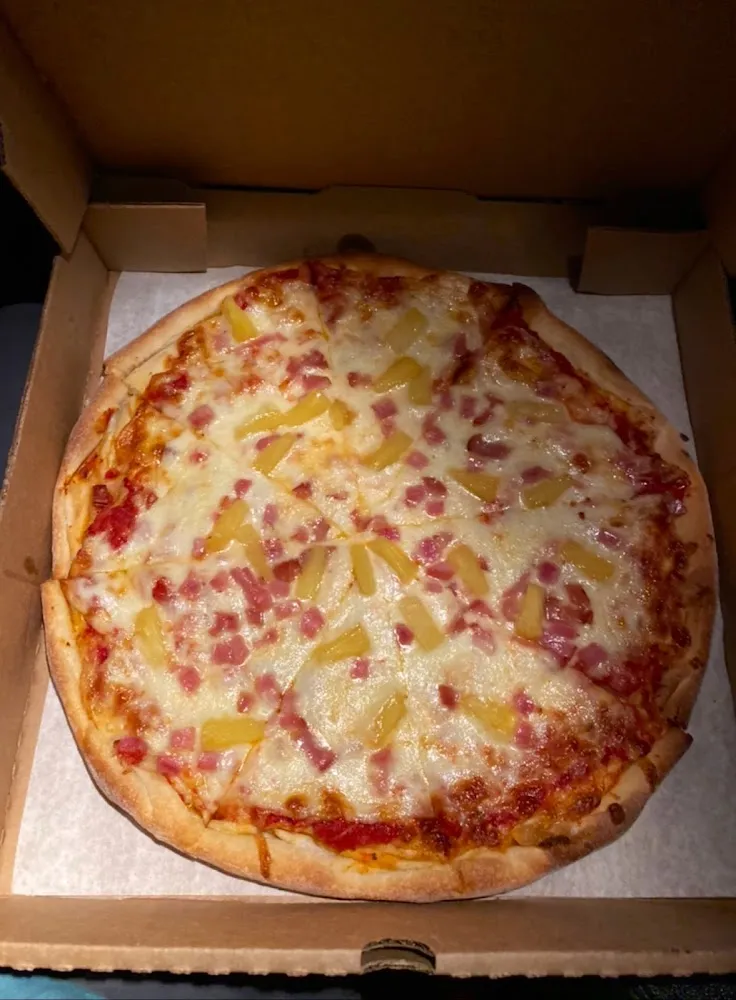 Pinaple Ham Pizza Hawaii